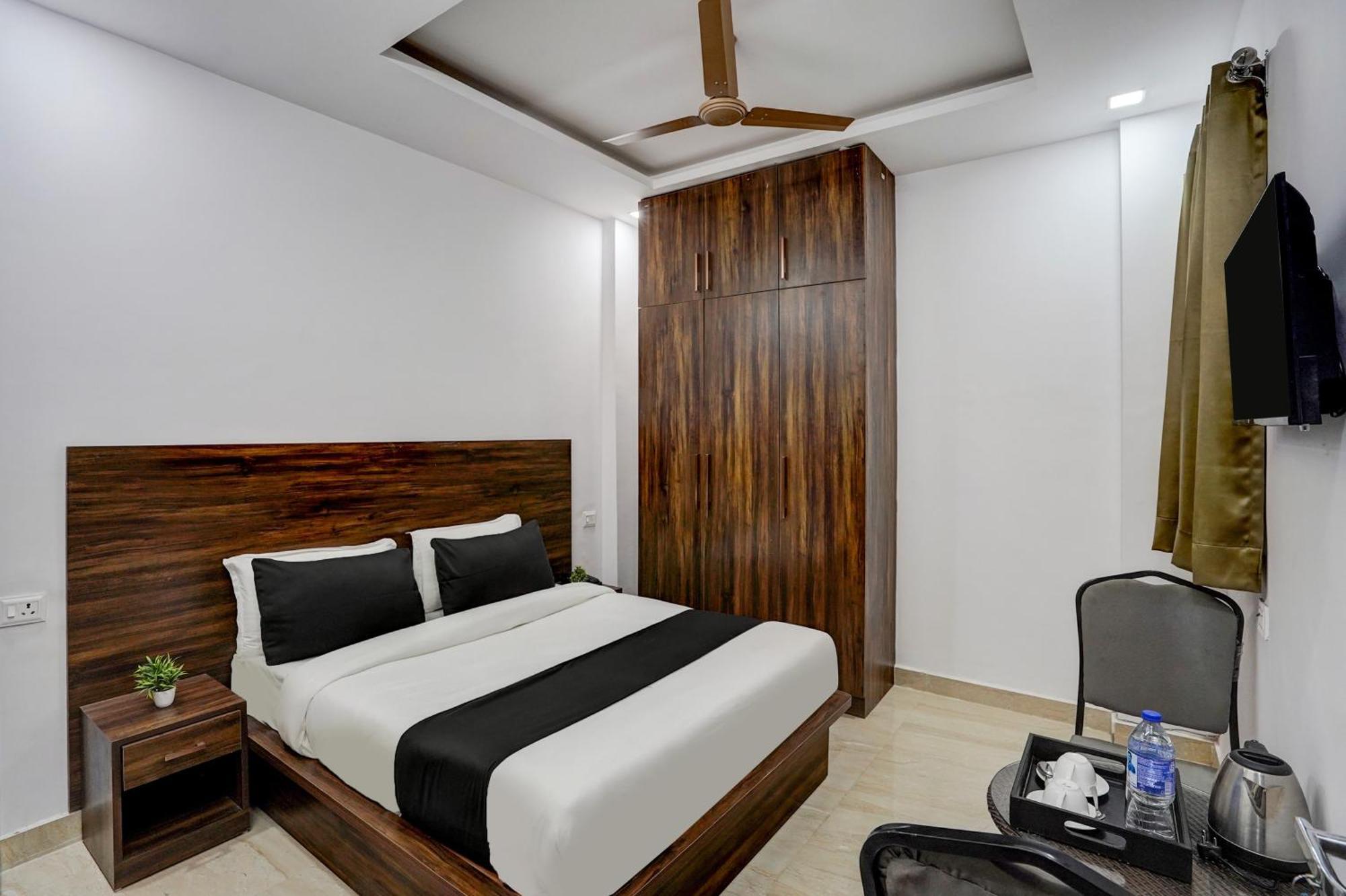 Townhouse Cloud Bay Hotel Gurgaon Luaran gambar