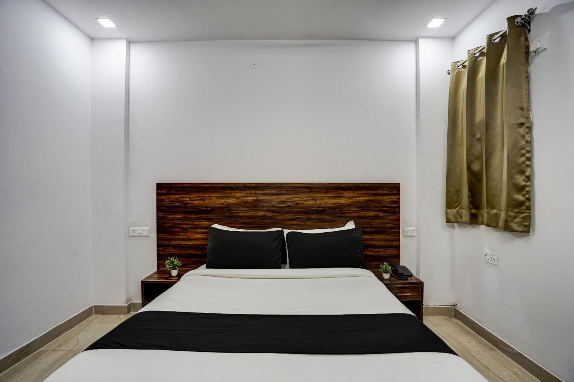 Townhouse Cloud Bay Hotel Gurgaon Luaran gambar