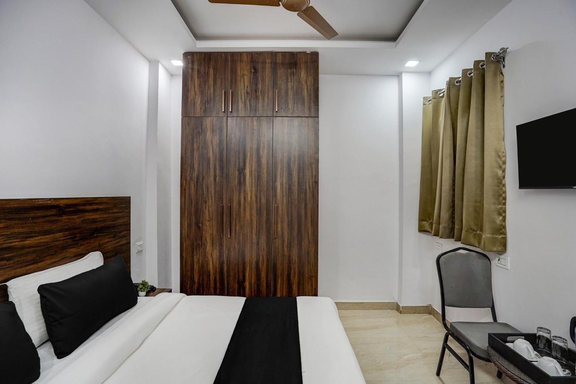 Townhouse Cloud Bay Hotel Gurgaon Luaran gambar