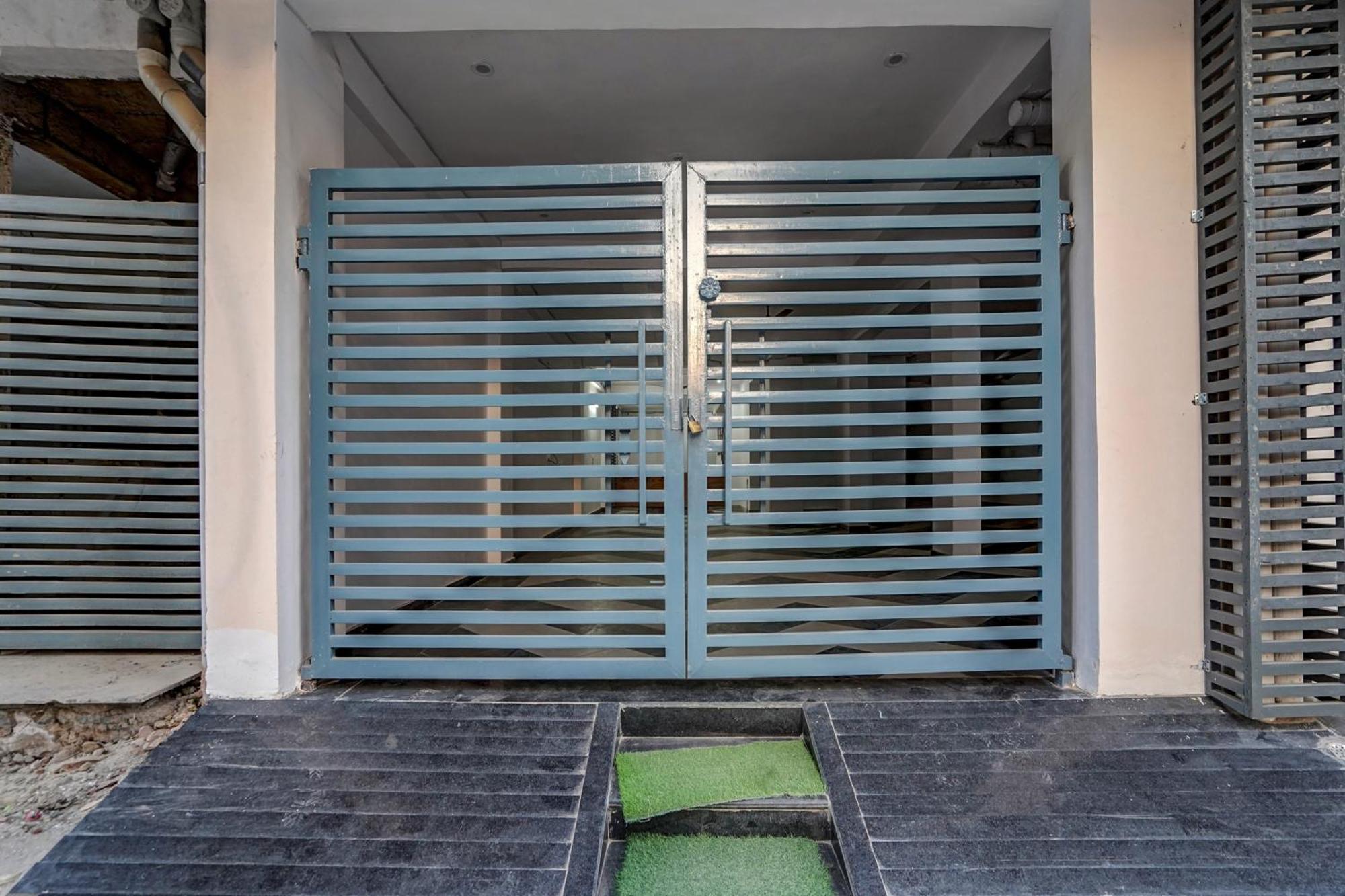 Townhouse Cloud Bay Hotel Gurgaon Luaran gambar