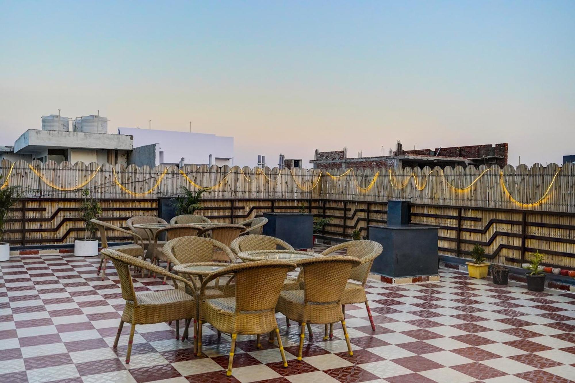 Townhouse Cloud Bay Hotel Gurgaon Luaran gambar
